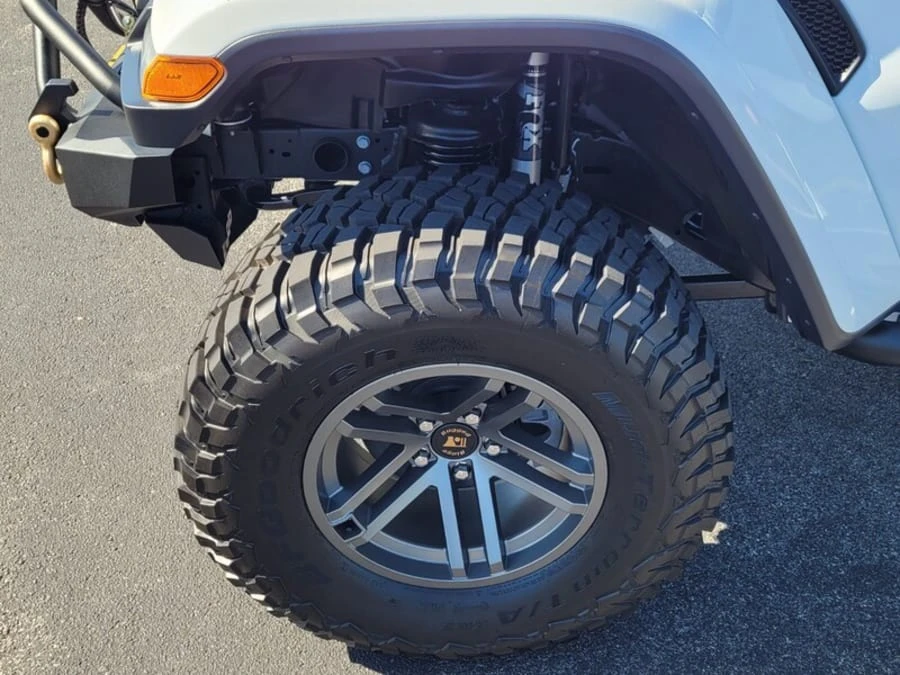 2020 Jeep JT Gladiator - Image 8 of 17