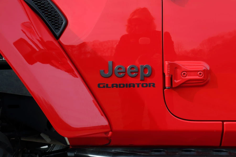 2020 Jeep JT Gladiator - Image 12 of 31