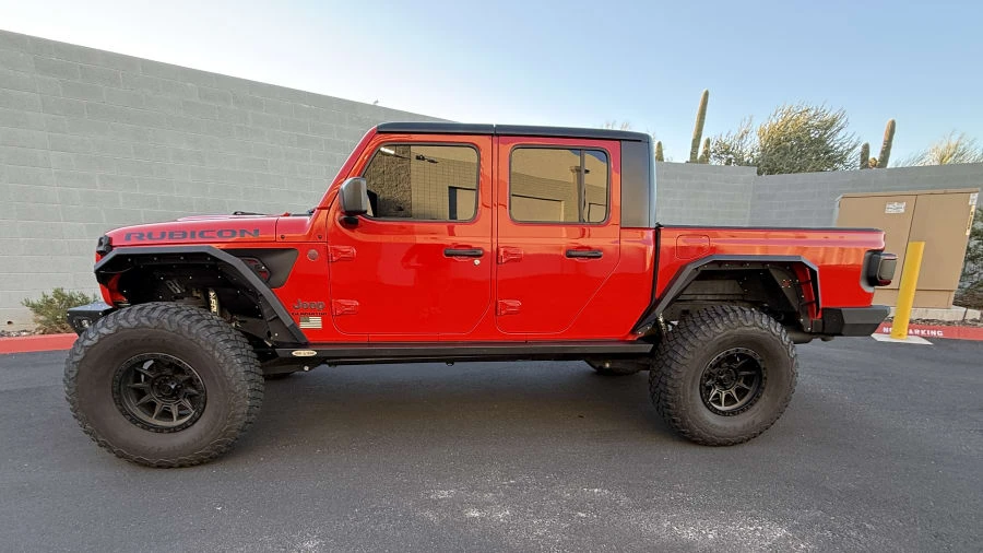 2020 Jeep JT Gladiator - Image 2 of 31