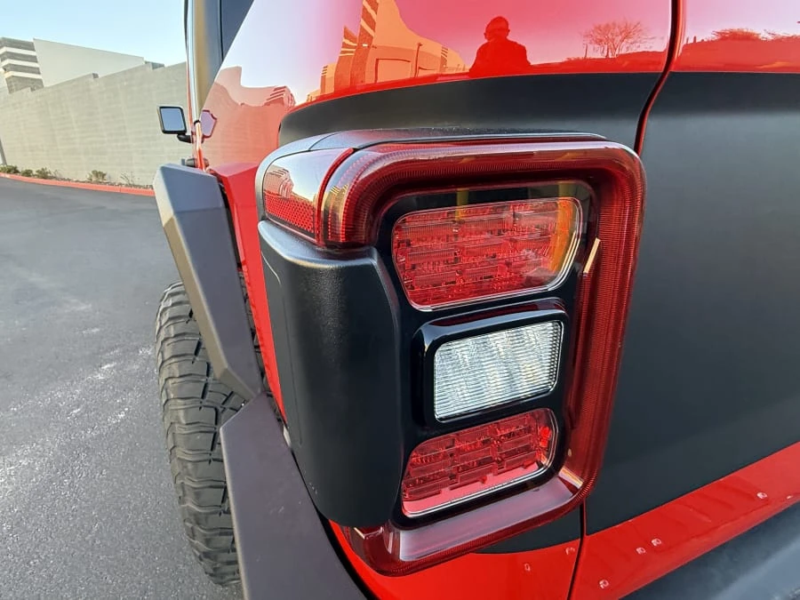 2020 Jeep JT Gladiator - Image 24 of 31