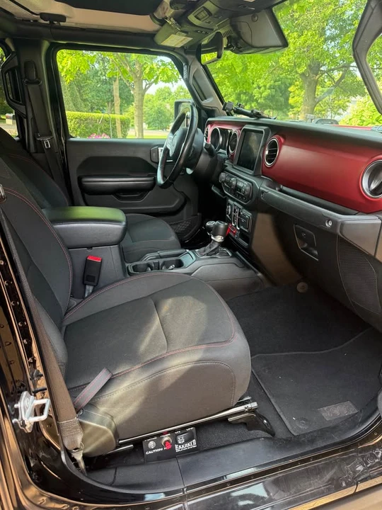 2020 Jeep JT Gladiator - Image 5 of 17