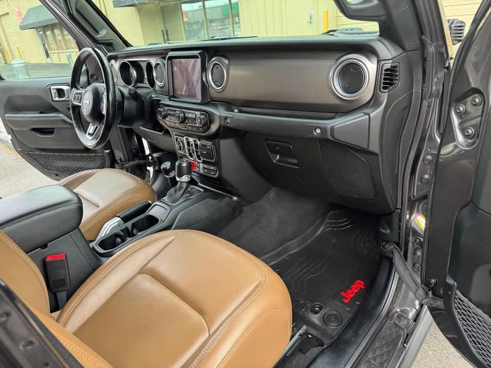 2020 Jeep JT Gladiator - Image 14 of 20