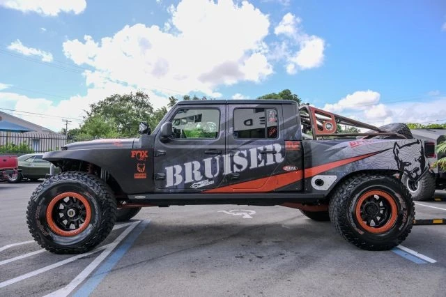 2020 Jeep JT Gladiator - Image 2 of 31