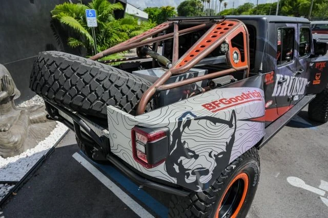 2020 Jeep JT Gladiator - Image 18 of 31