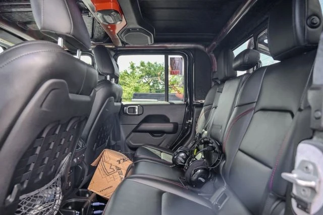 2020 Jeep JT Gladiator - Image 26 of 31