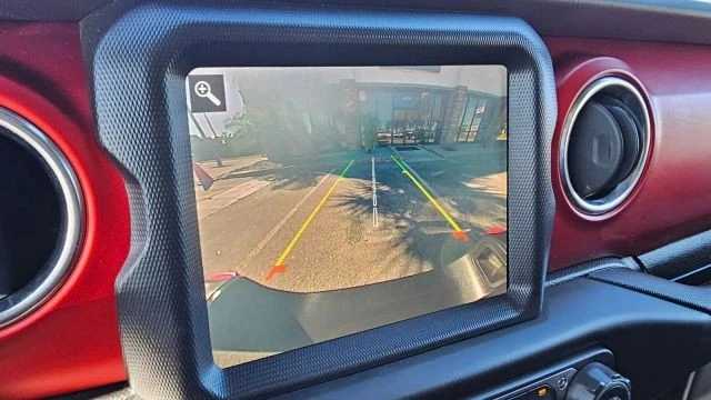 2020 Jeep JT Gladiator - Image 20 of 21