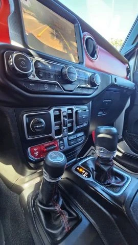 2020 Jeep JT Gladiator - Image 19 of 21
