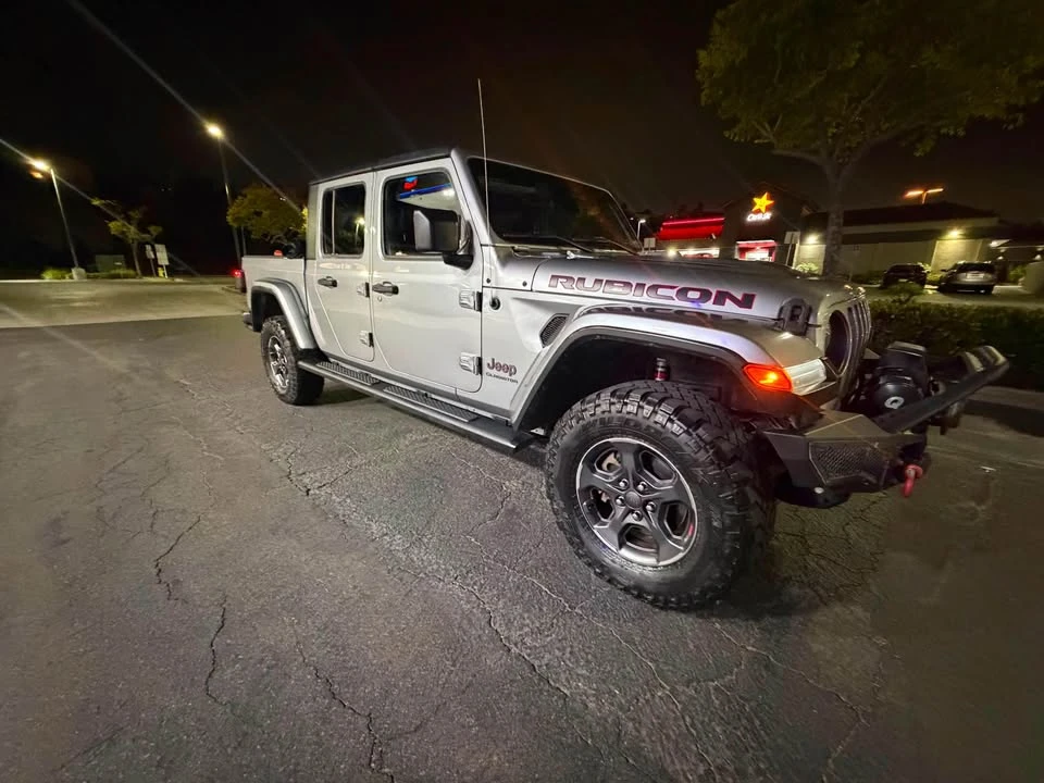 2020 Jeep JT Gladiator - Image 9 of 9