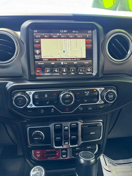 2020 Jeep JT Gladiator - Image 11 of 15
