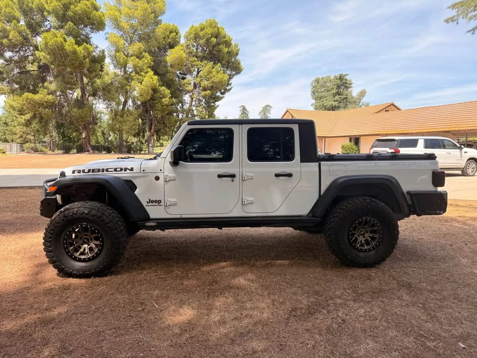 2020 Jeep JT Gladiator - Image 2 of 11