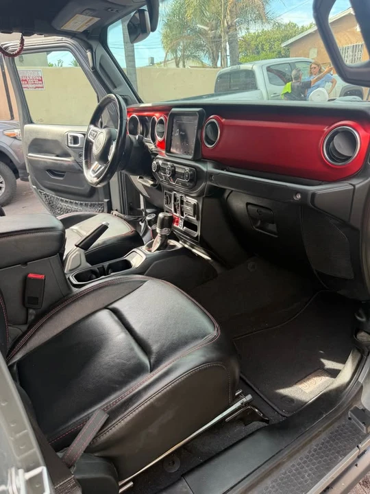 2020 Jeep JT Gladiator - Image 13 of 17