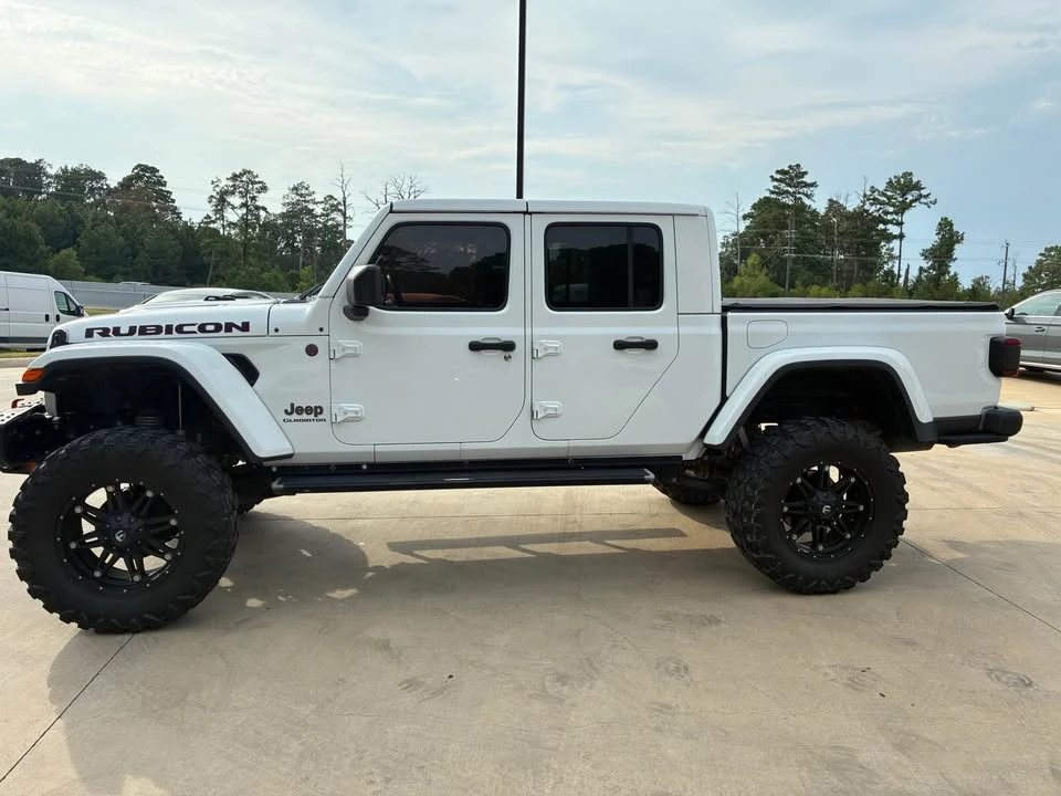 2020 Jeep JT Gladiator - Image 2 of 18