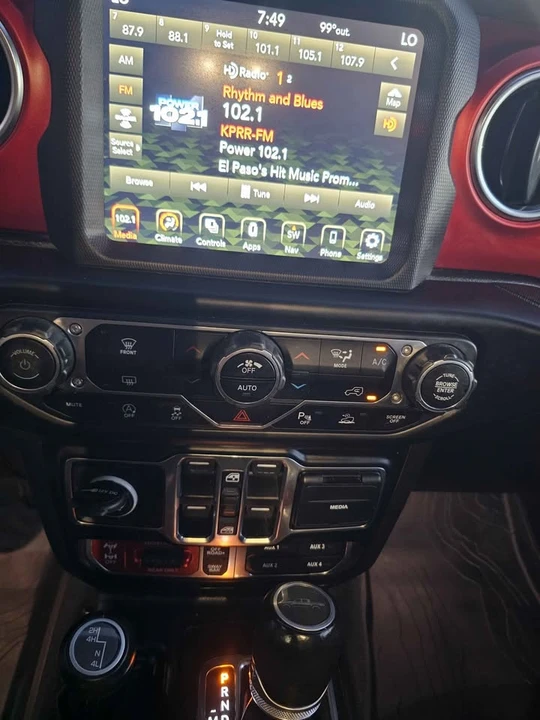 2020 Jeep JT Gladiator - Image 15 of 18