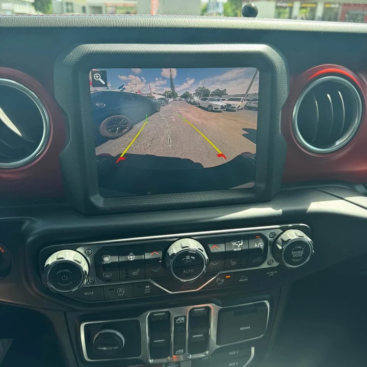 2020 Jeep JT Gladiator - Image 8 of 9