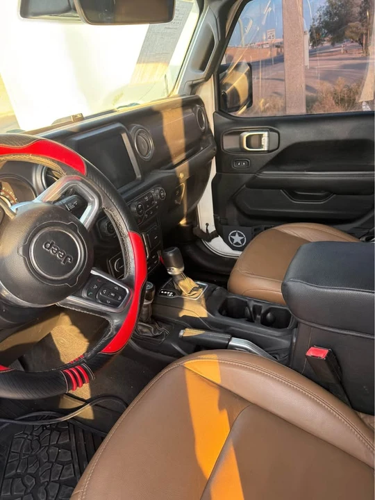 2020 Jeep JT Gladiator - Image 2 of 4
