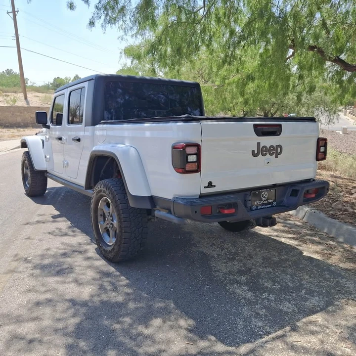 2020 Jeep JT Gladiator - Image 17 of 18