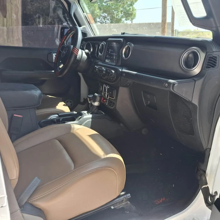 2020 Jeep JT Gladiator - Image 9 of 18
