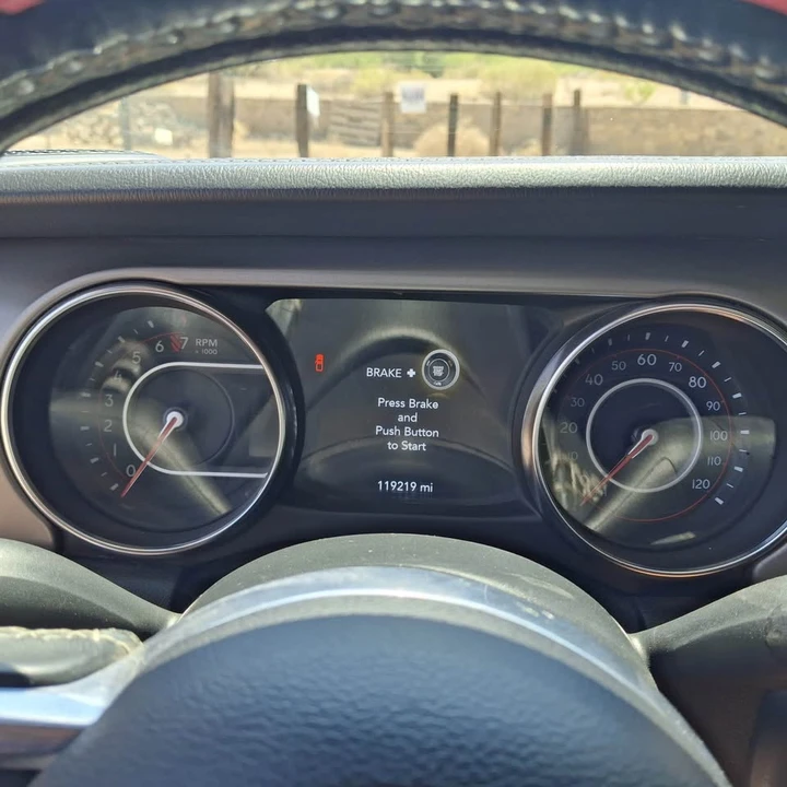 2020 Jeep JT Gladiator - Image 13 of 18