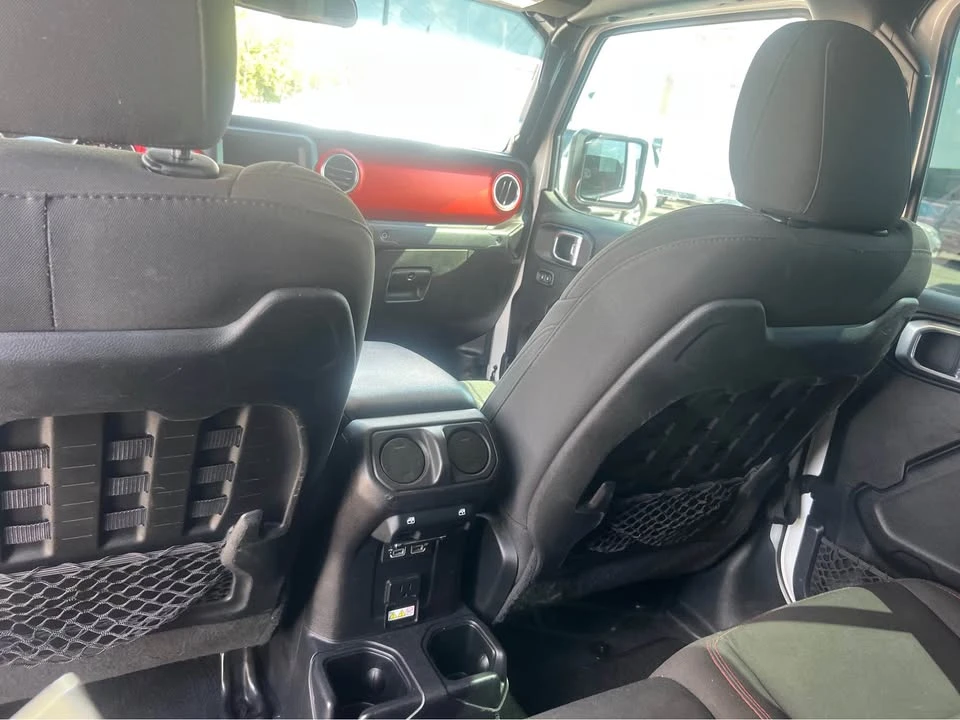 2020 Jeep JT Gladiator - Image 14 of 15