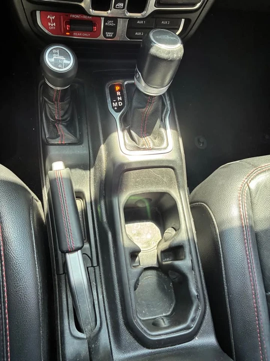 2020 Jeep JT Gladiator - Image 15 of 18