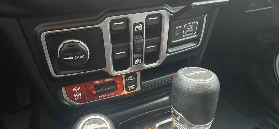 2020 Jeep JT Gladiator - Image 12 of 15