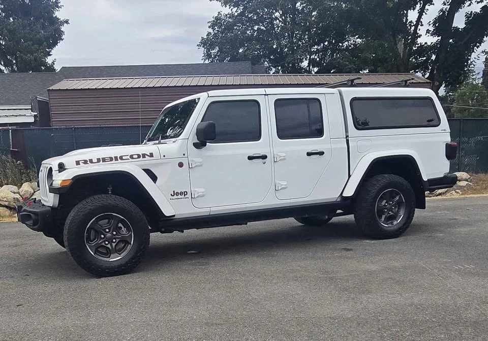 2020 Jeep JT Gladiator - Image 2 of 15