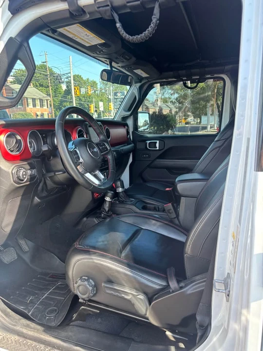 2020 Jeep JT Gladiator - Image 9 of 15
