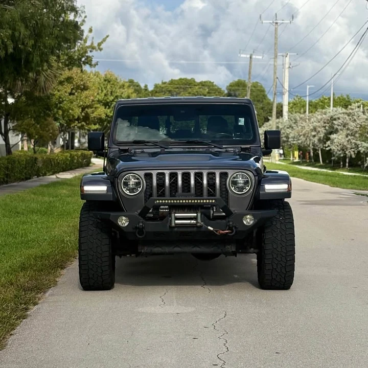2020 Jeep JT Gladiator - Image 2 of 10