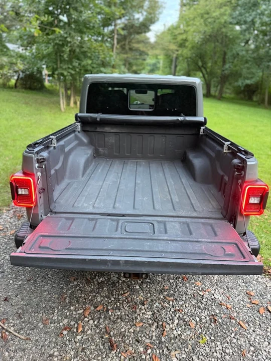 2020 Jeep JT Gladiator - Image 5 of 12