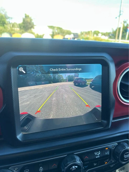 2020 Jeep JT Gladiator - Image 10 of 17