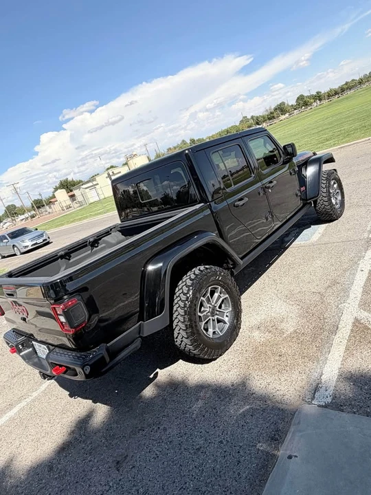 2020 Jeep JT Gladiator - Image 5 of 13