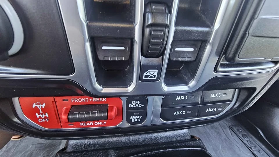 2020 Jeep JT Gladiator - Image 10 of 20