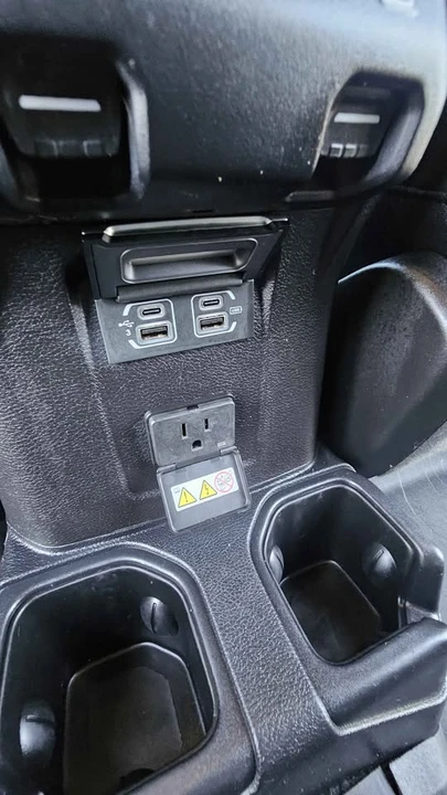 2020 Jeep JT Gladiator - Image 14 of 20