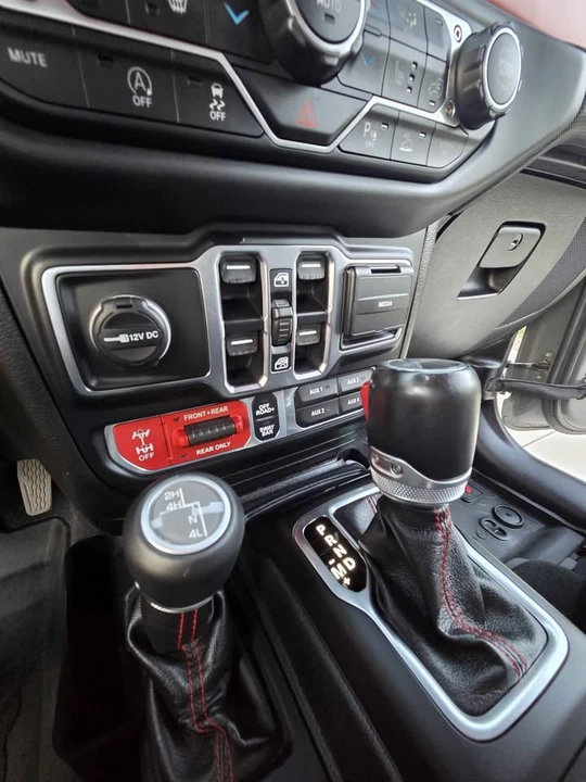 2020 Jeep JT Gladiator - Image 19 of 20