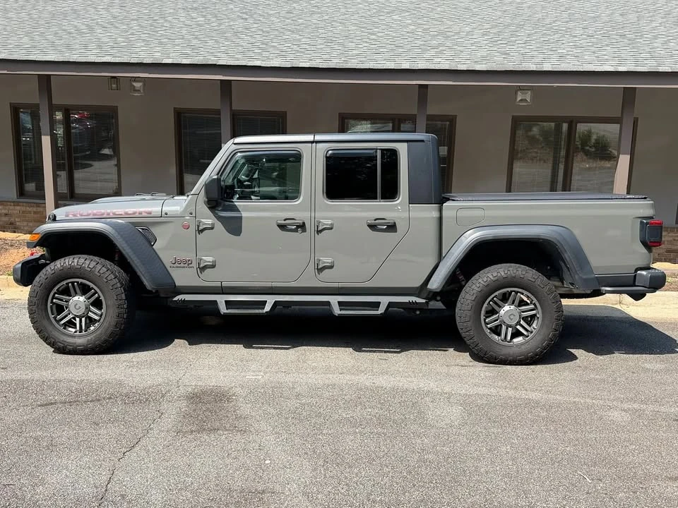 2020 Jeep JT Gladiator - Image 2 of 18