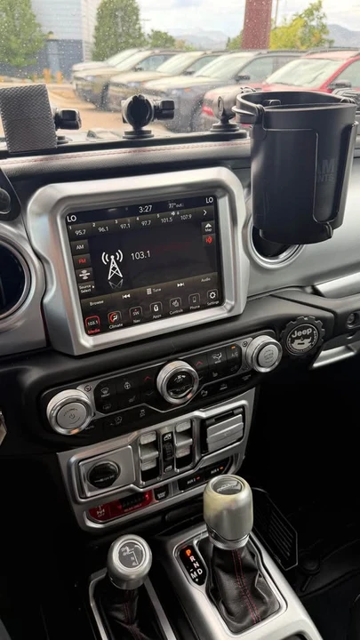 2020 Jeep JT Gladiator - Image 15 of 17
