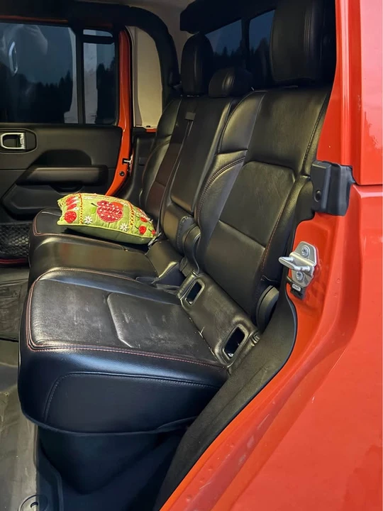2020 Jeep JT Gladiator - Image 16 of 19