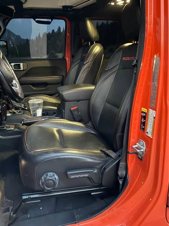 2020 Jeep JT Gladiator - Image 15 of 19