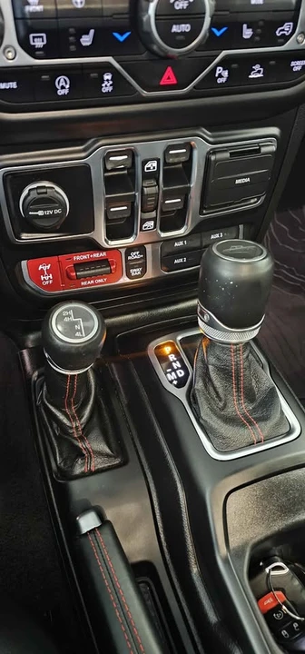 2020 Jeep JT Gladiator - Image 10 of 20