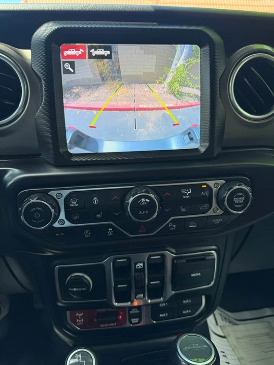 2020 Jeep JT Gladiator - Image 9 of 13