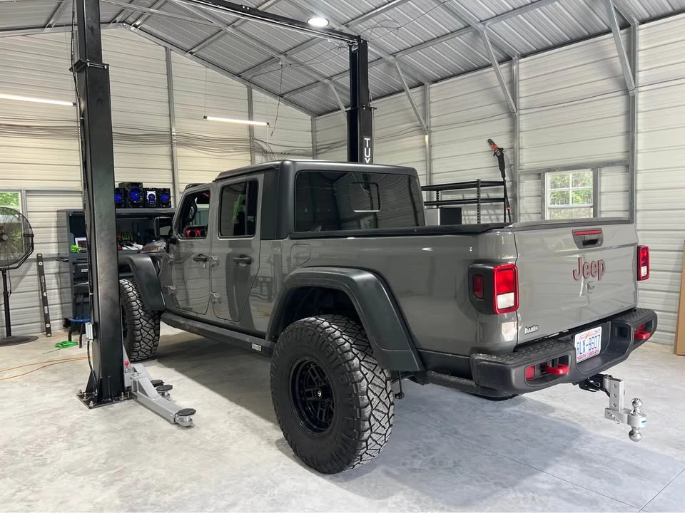 2020 Jeep JT Gladiator - Image 2 of 4