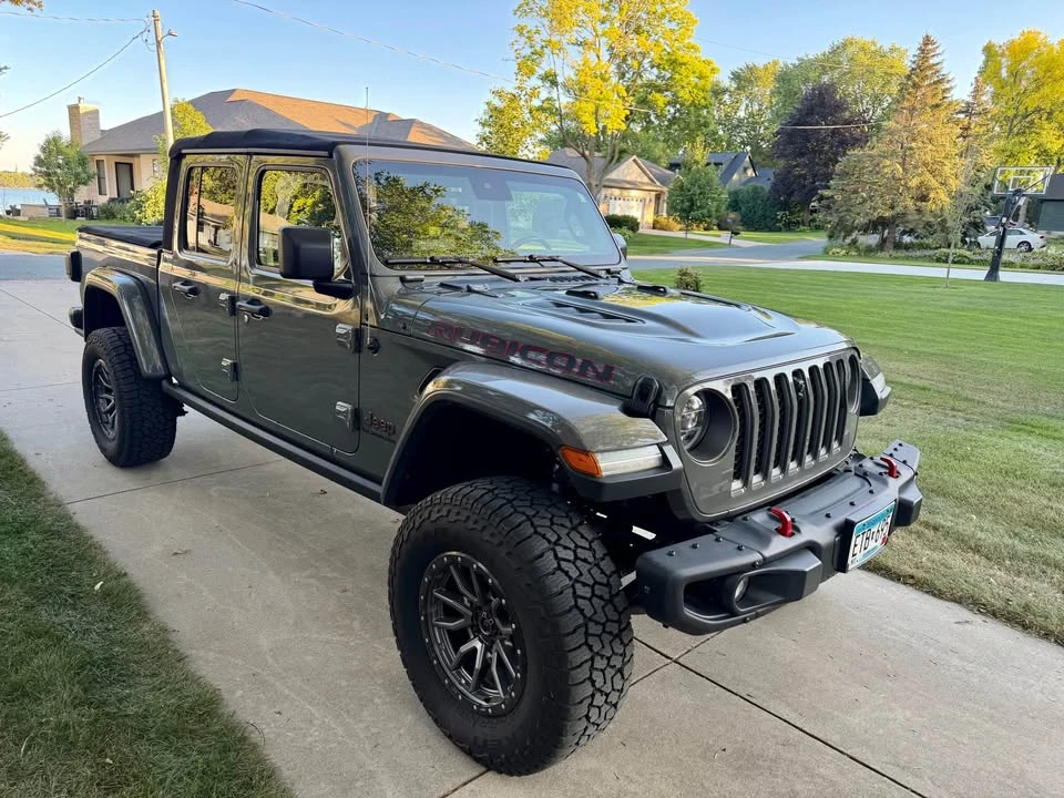 2020 Jeep JT Gladiator - Image 2 of 10