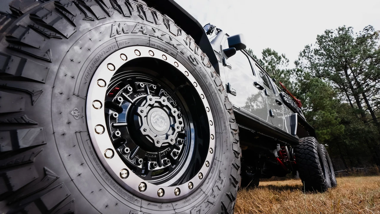 2020 Jeep JT Gladiator - Image 11 of 15