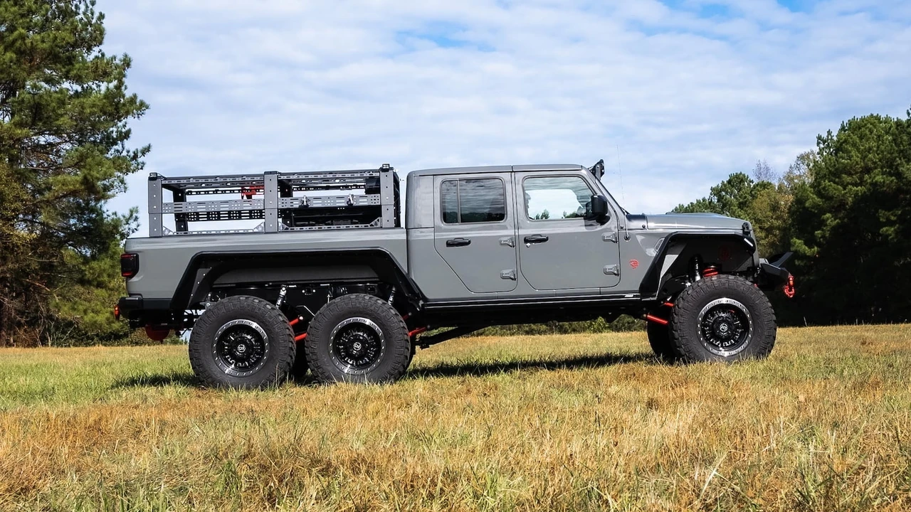 2020 Jeep JT Gladiator - Image 15 of 15