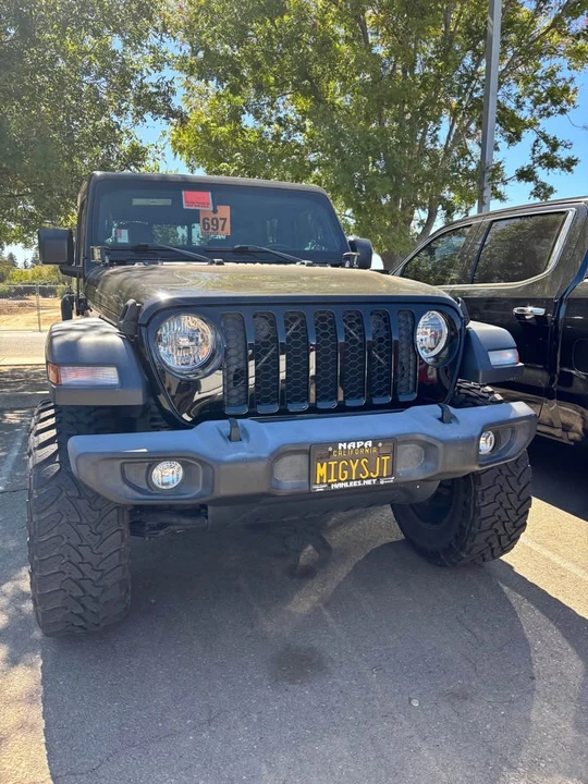2020 Jeep JT Gladiator - Image 2 of 6