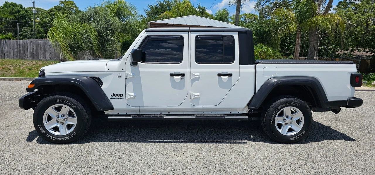 2020 Jeep JT Gladiator - Image 2 of 31