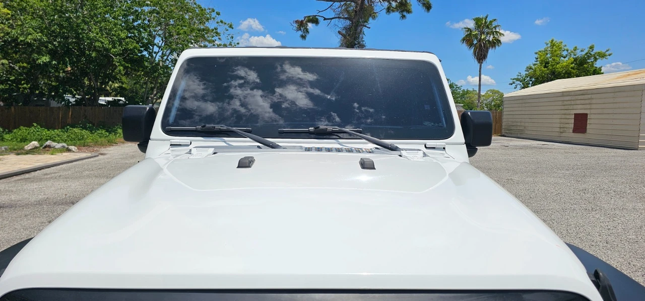 2020 Jeep JT Gladiator - Image 11 of 31