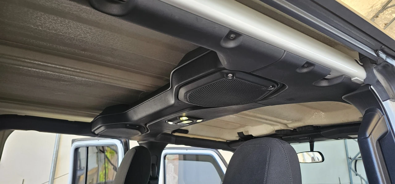 2020 Jeep JT Gladiator - Image 30 of 31