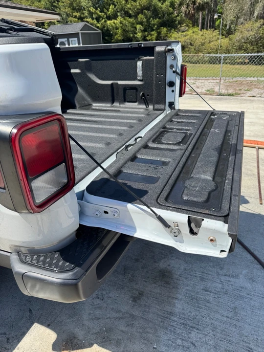 2020 Jeep JT Gladiator - Image 2 of 21
