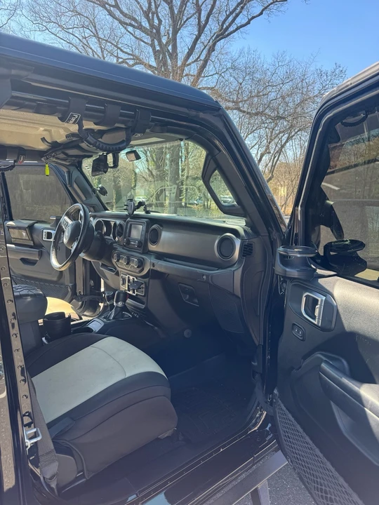 2020 Jeep JT Gladiator - Image 16 of 17